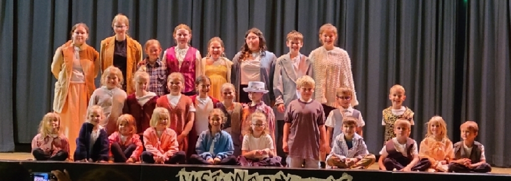 the cast of Matilda Jr