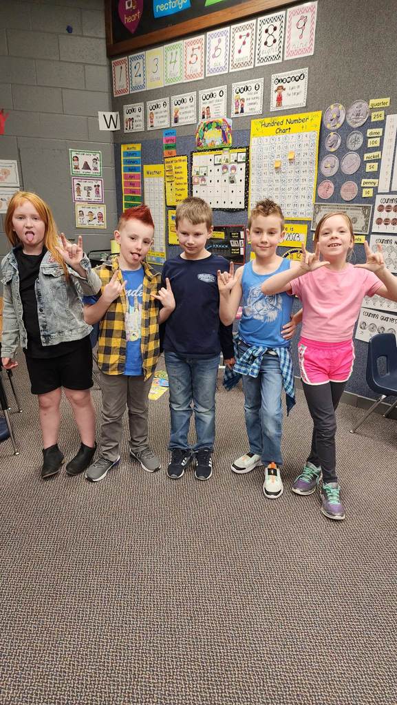 Students Rockin into reading