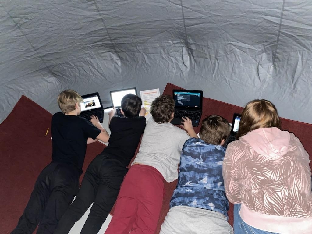 students working in the Star Lab